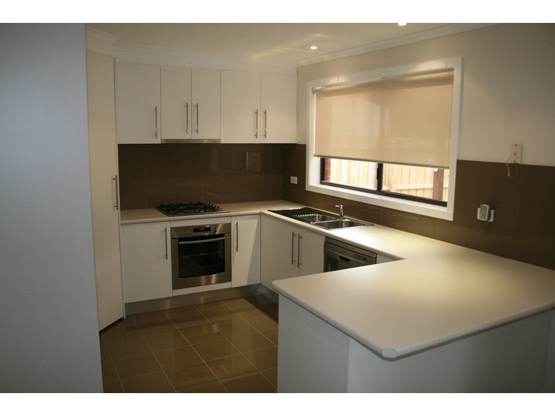 2/9 Strezlecki Grove, Altona Meadows VIC 3028