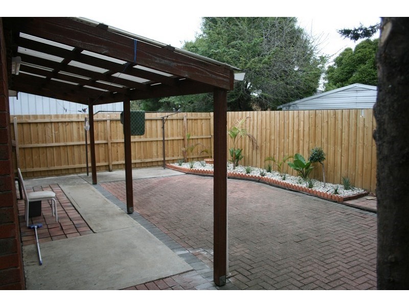 2/9 Strezlecki Grove, Altona Meadows VIC 3028