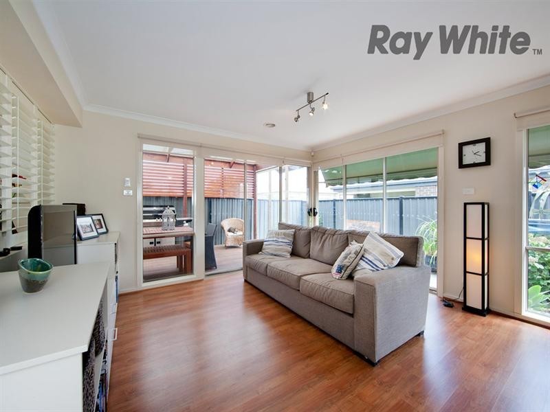 9 Coombes Court, Point Cook VIC 3030