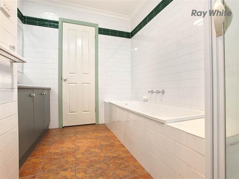 1A TINTERN Court, Seabrook VIC 3028