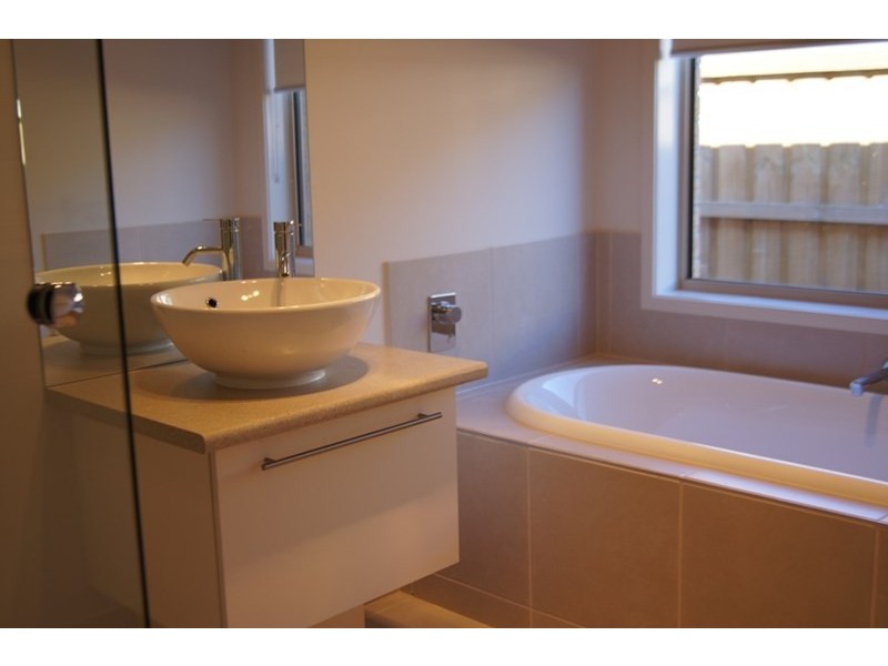 75 Tristania Drive, Point Cook VIC 3030