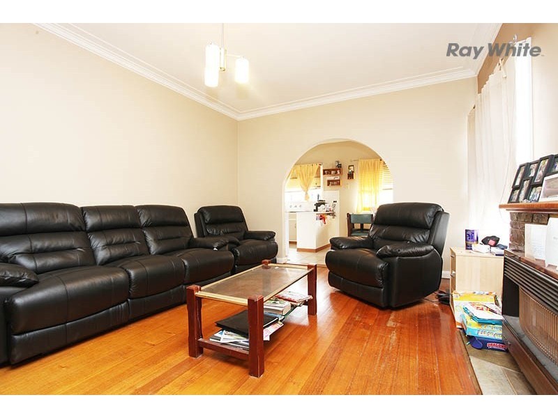 8 Ailsa Street, Laverton VIC 3028