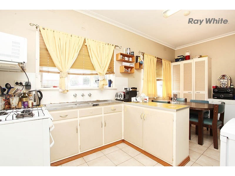 8 Ailsa Street, Laverton VIC 3028