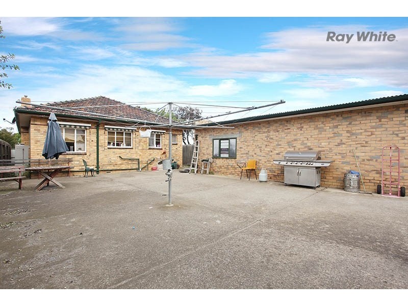 8 Ailsa Street, Laverton VIC 3028