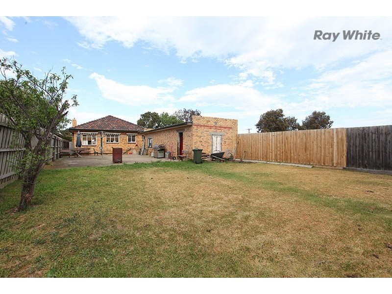 8 Ailsa Street, Laverton VIC 3028