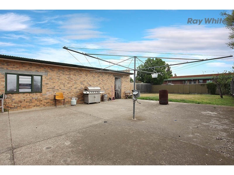 8 Ailsa Street, Laverton VIC 3028