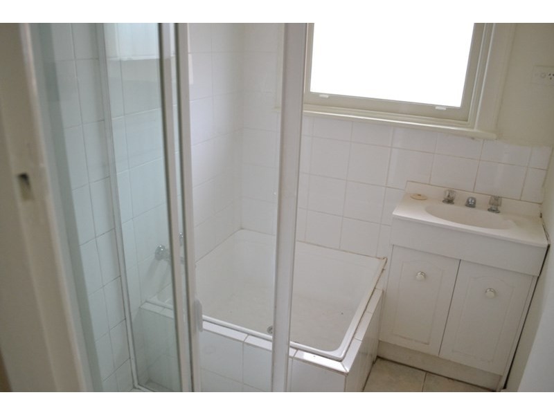 1/25 Williams Road, Laverton VIC 3028