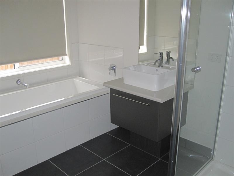 71 Tristania Drive, Point Cook VIC 3030