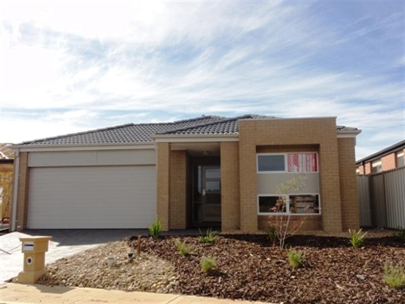 55 Rockpool Road, Truganina VIC 3029