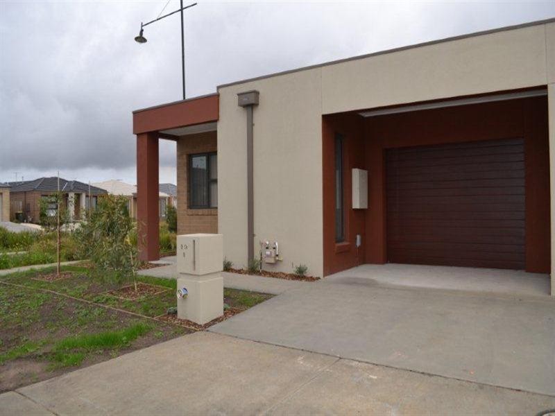 1/19 Larson Avenue, Tarneit VIC 3029