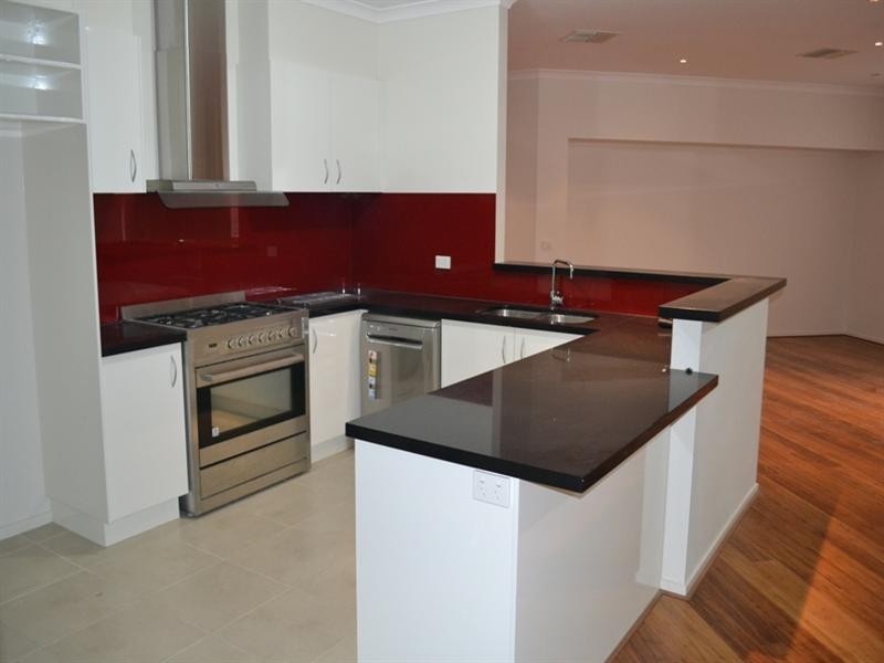 7 Frogmouth Court, Williams Landing VIC 3027