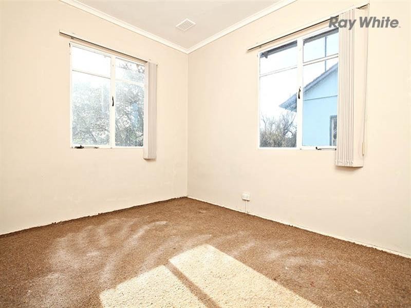 34 Charlesworth Street, Laverton VIC 3028