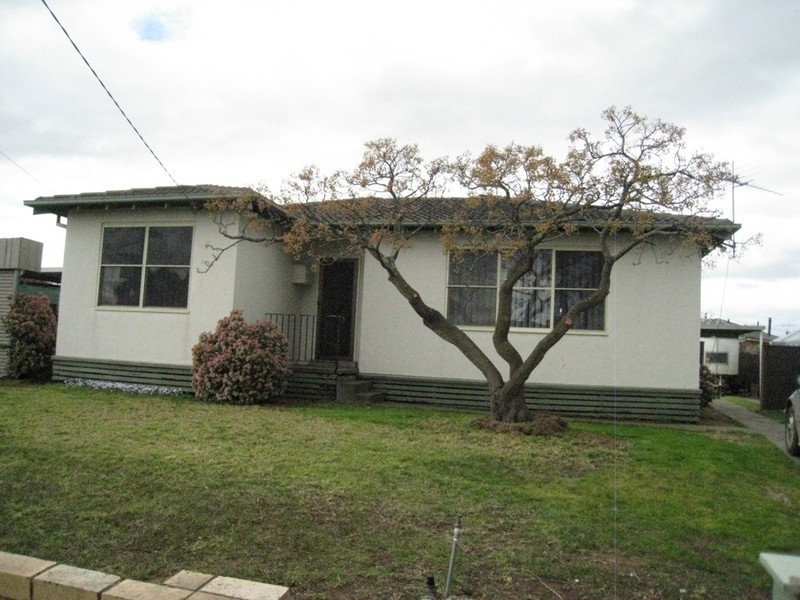 1 EVANS Crescent, Laverton VIC 3028