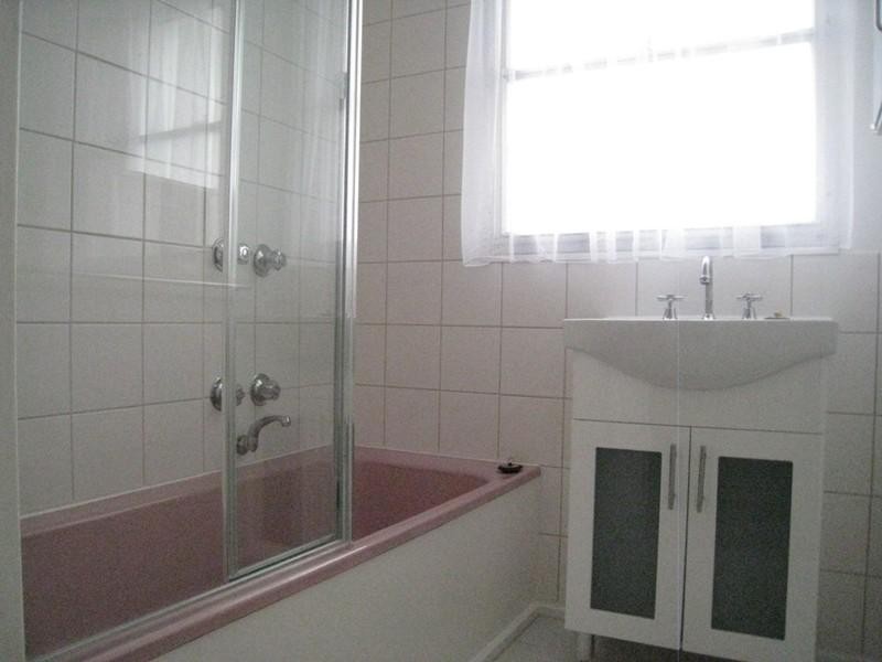 1 EVANS Crescent, Laverton VIC 3028