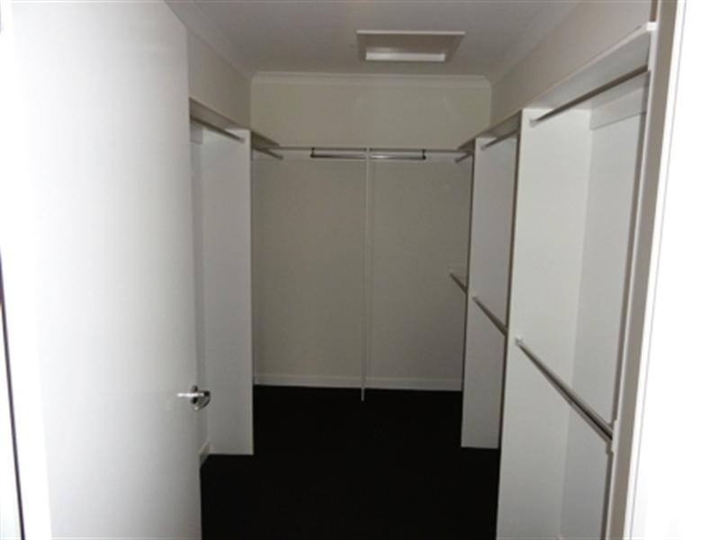 15 McLachlan Drive, Williams Landing VIC 3027