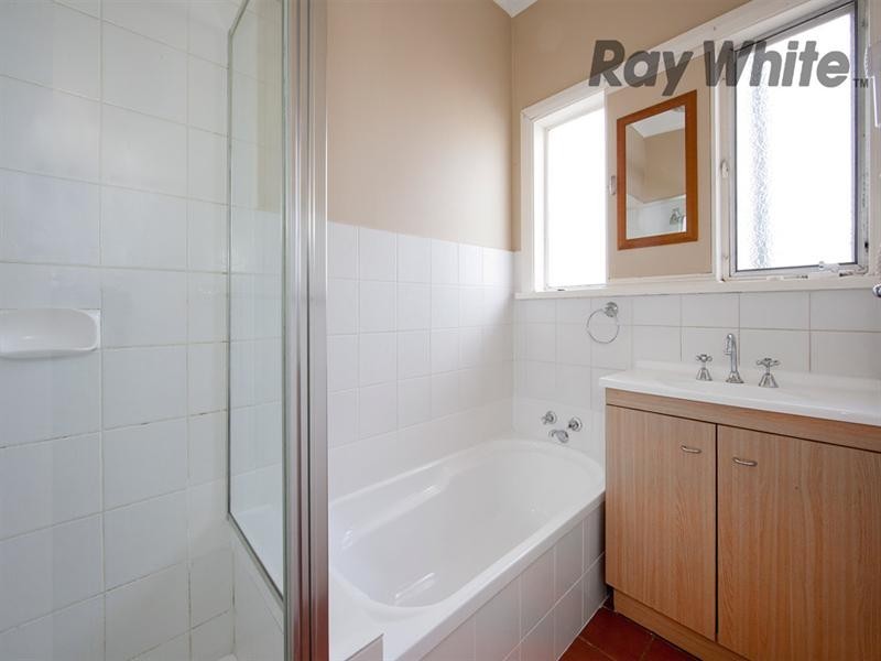 8 Ailsa Street, Laverton VIC 3028