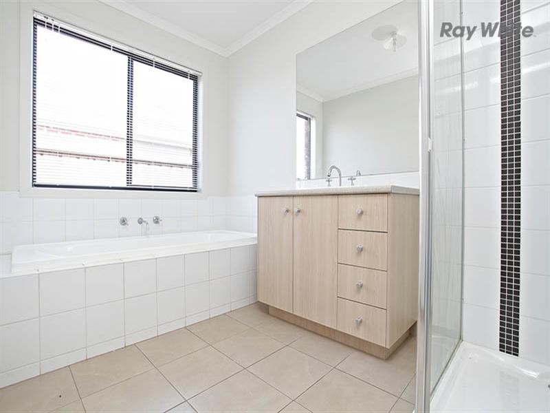 13 Felicity Drive, Tarneit VIC 3029