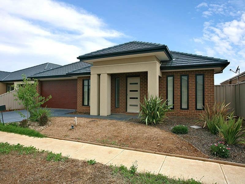 5 Tarango Drive, Point Cook VIC 3030