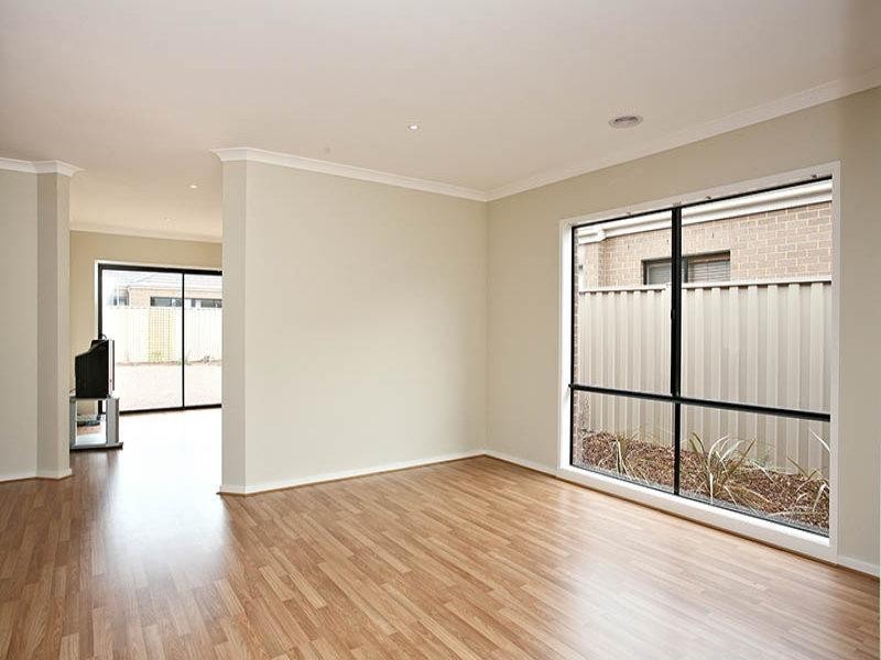 5 Tarango Drive, Point Cook VIC 3030