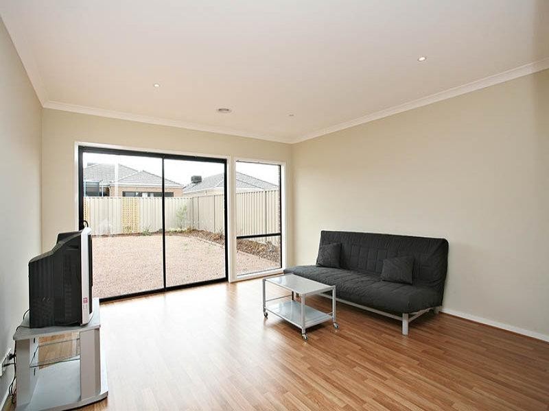 5 Tarango Drive, Point Cook VIC 3030