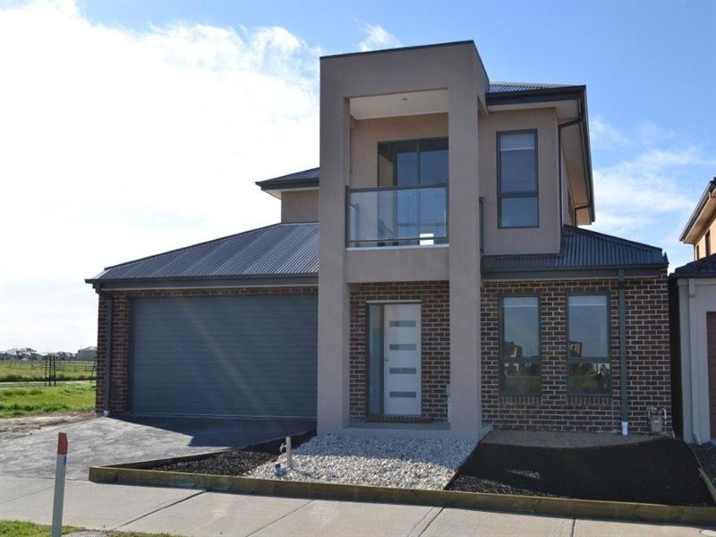 293 Boardwalk Boulevard, Point Cook VIC 3030