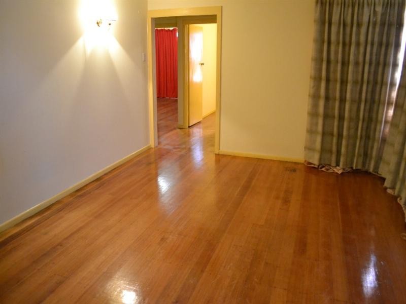 4 Ailsa Street, Laverton VIC 3028