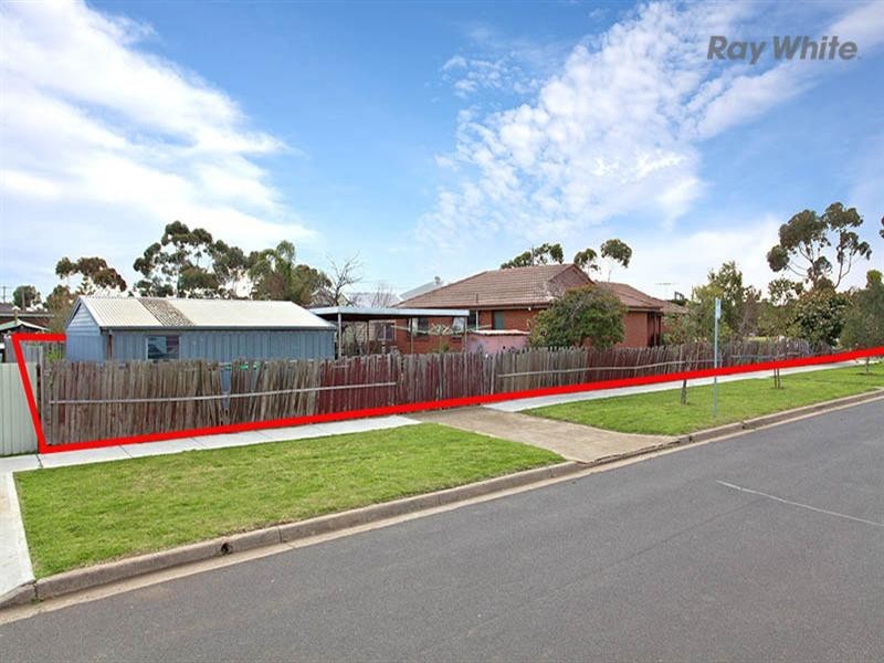 119 Railway Avenue, Laverton VIC 3028