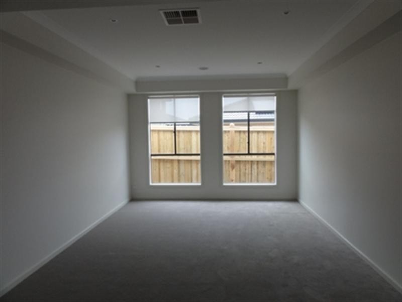 25 Boathaven Road, Point Cook VIC 3030