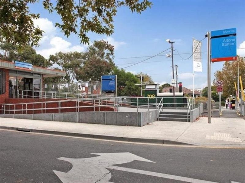 25 Sargood Street, Altona VIC 3018