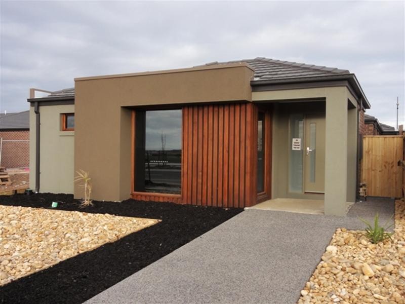 188 Saltwater Promenade, Point Cook VIC 3030