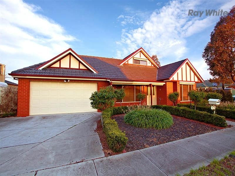 8 Caledonian Way, Point Cook VIC 3030