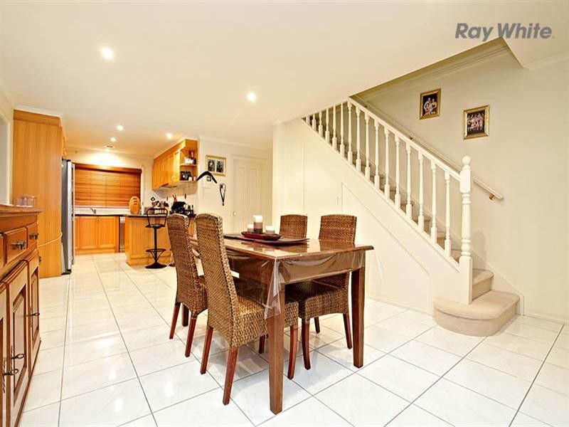 8 Caledonian Way, Point Cook VIC 3030