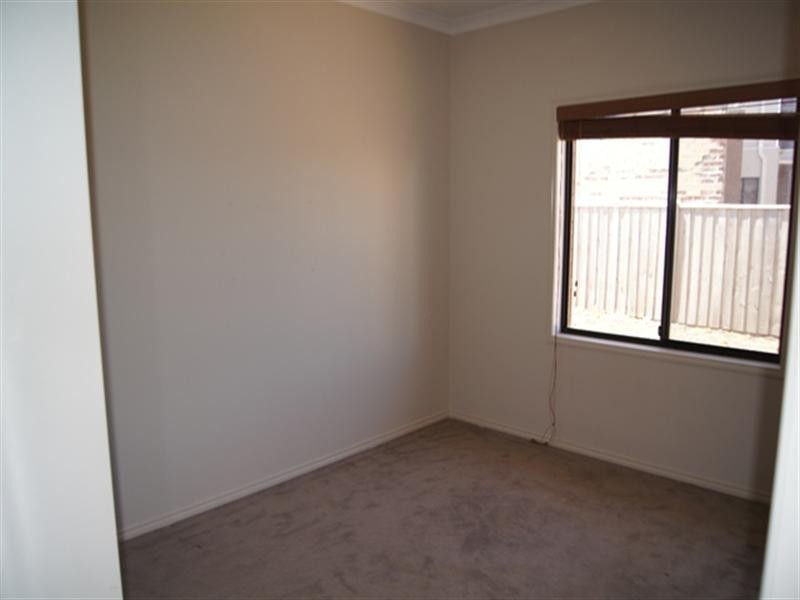 34 Shiraz Crescent, Point Cook VIC 3030