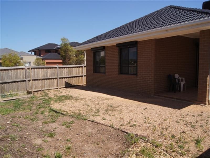 34 Shiraz Crescent, Point Cook VIC 3030