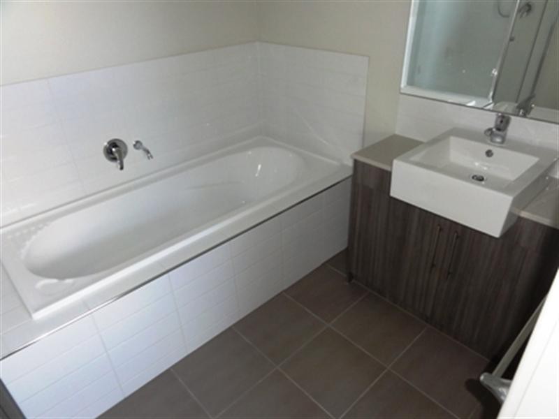 18 MANDREL Drive, Williams Landing VIC 3027