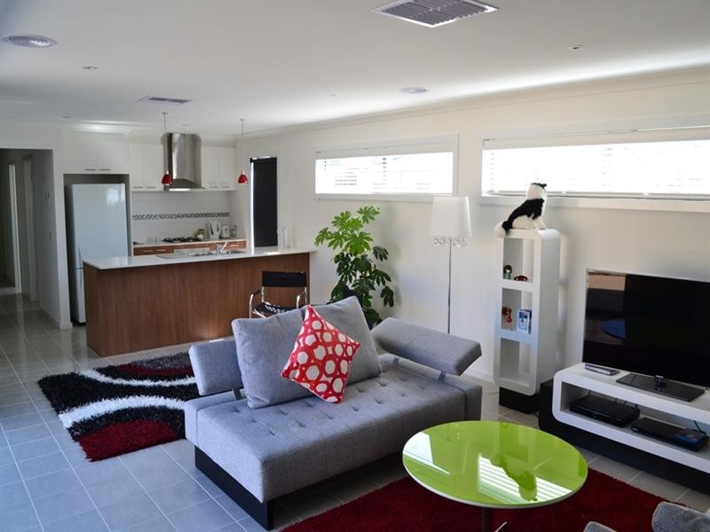 11 Foxall Walk, Point Cook VIC 3030