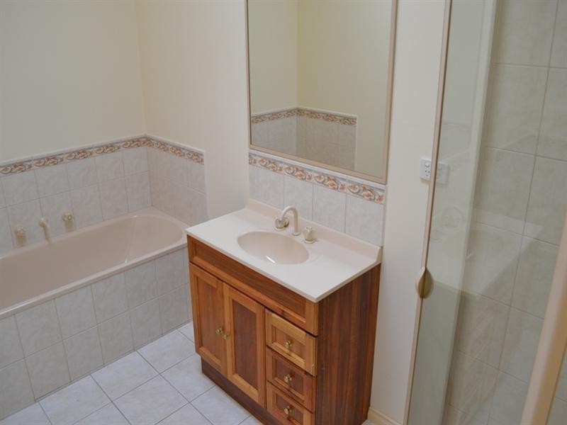 13 Bligh Avenue, Wyndham Vale VIC 3024