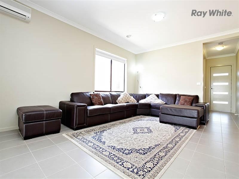 16 Cloudy Crescent, Point Cook VIC 3030