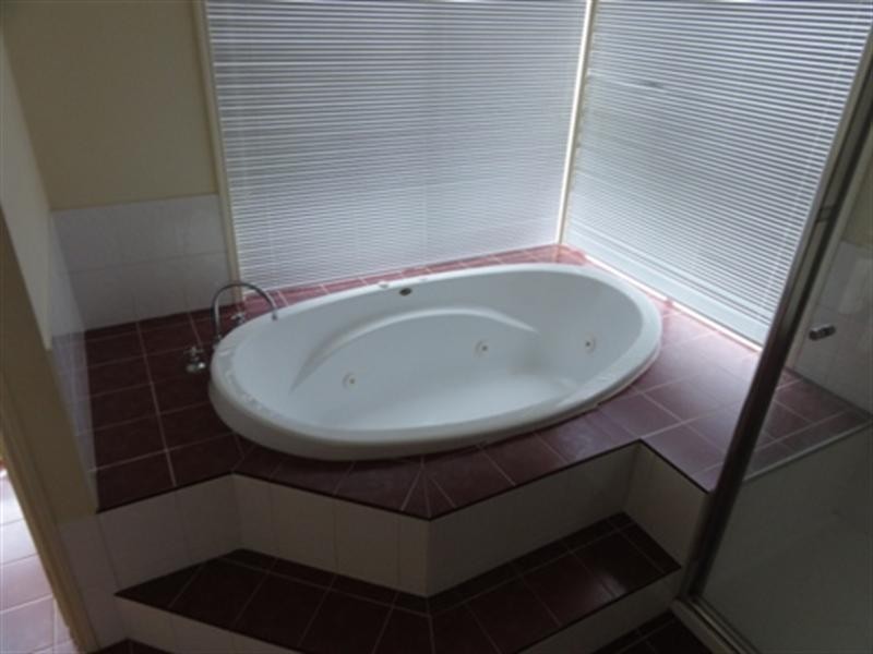 17 Contessa Court, Point Cook VIC 3030