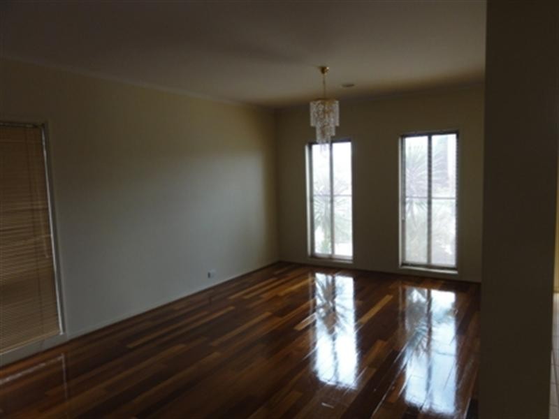 17 Contessa Court, Point Cook VIC 3030