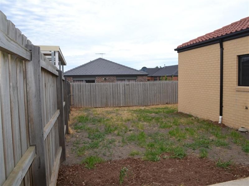2 Swinburne Court, Truganina VIC 3029