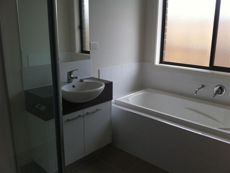 22 Berington Drive, Williams Landing VIC 3027