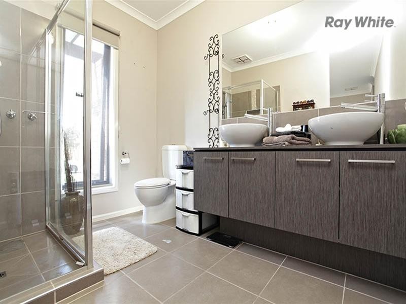 3 Coolum Street, Point Cook VIC 3030