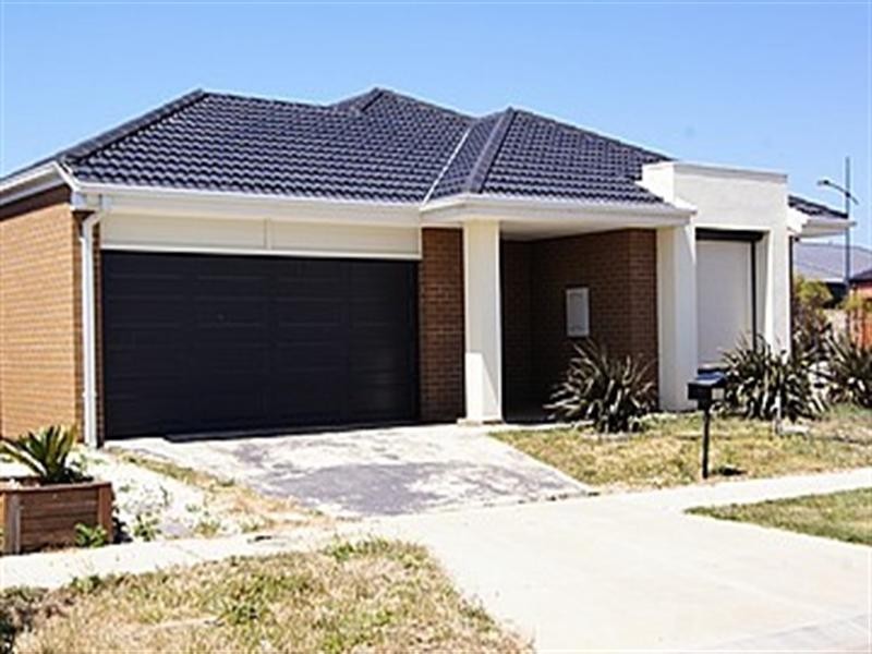34 Shiraz Crescent, Point Cook VIC 3030