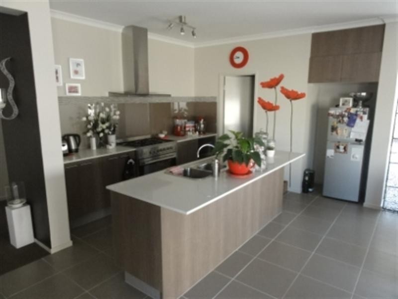 21 Fieldwren Drive, Williams Landing VIC 3027