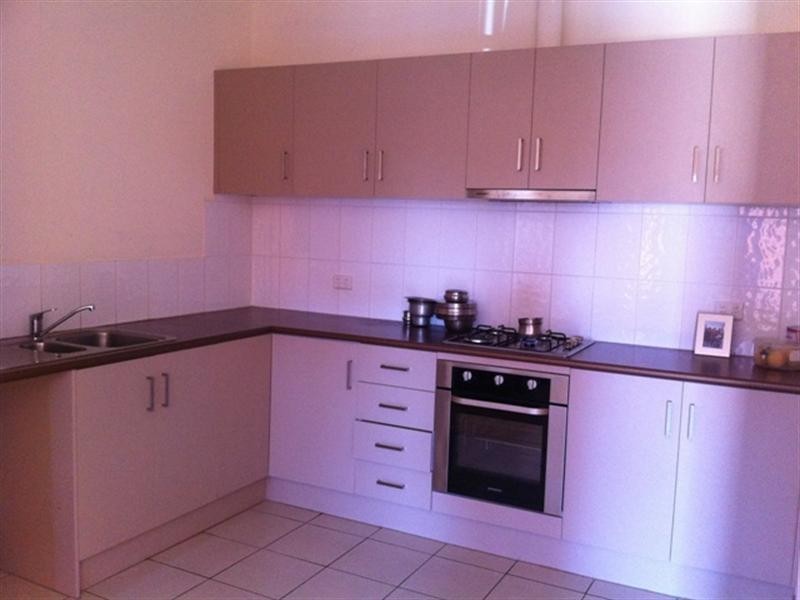 2/161-165 Railway Avenue, Laverton VIC 3028