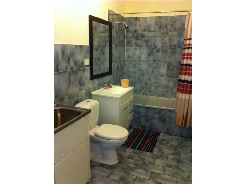 2/161-165 Railway Avenue, Laverton VIC 3028