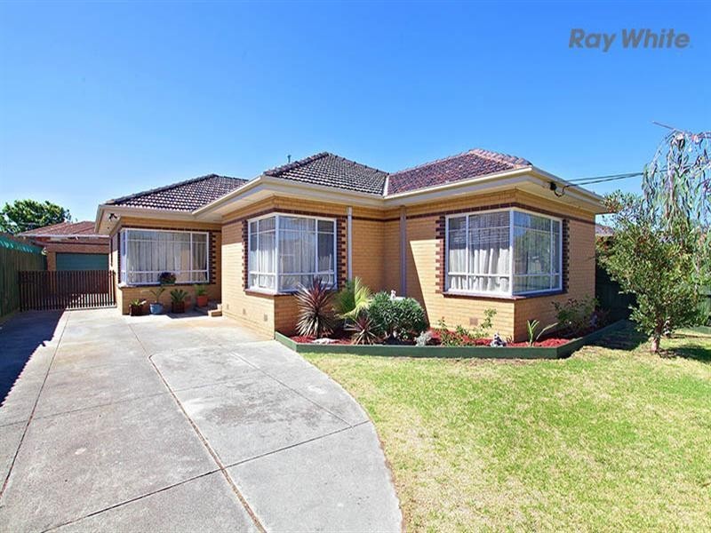 13 James Avenue, Seaholme VIC 3018