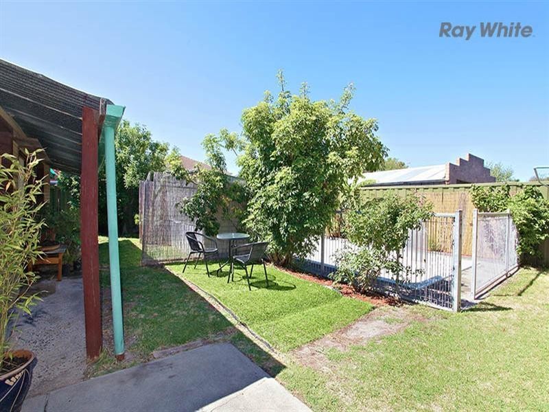 13 James Avenue, Seaholme VIC 3018