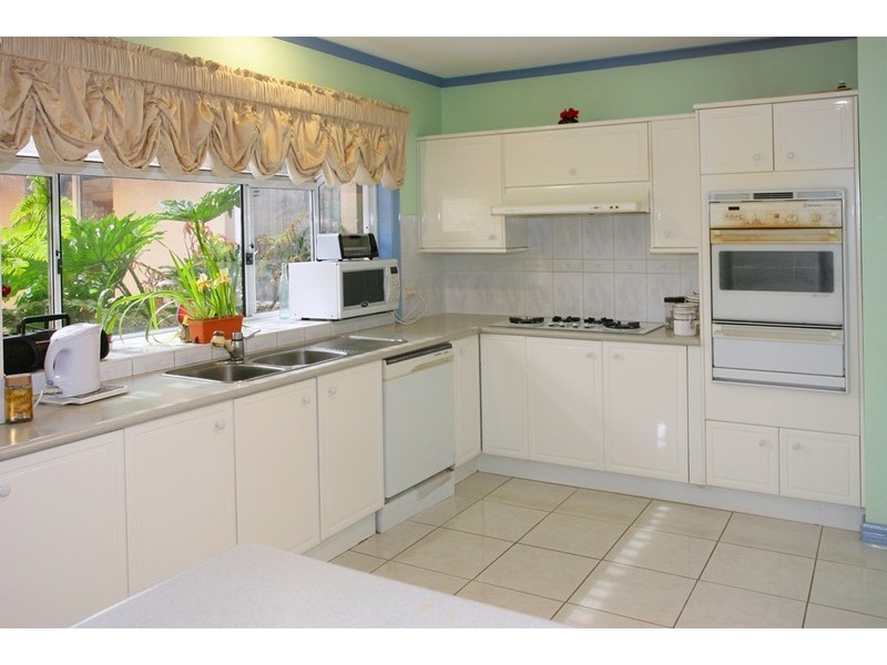 2 Henshaw Court, Werribee VIC 3030